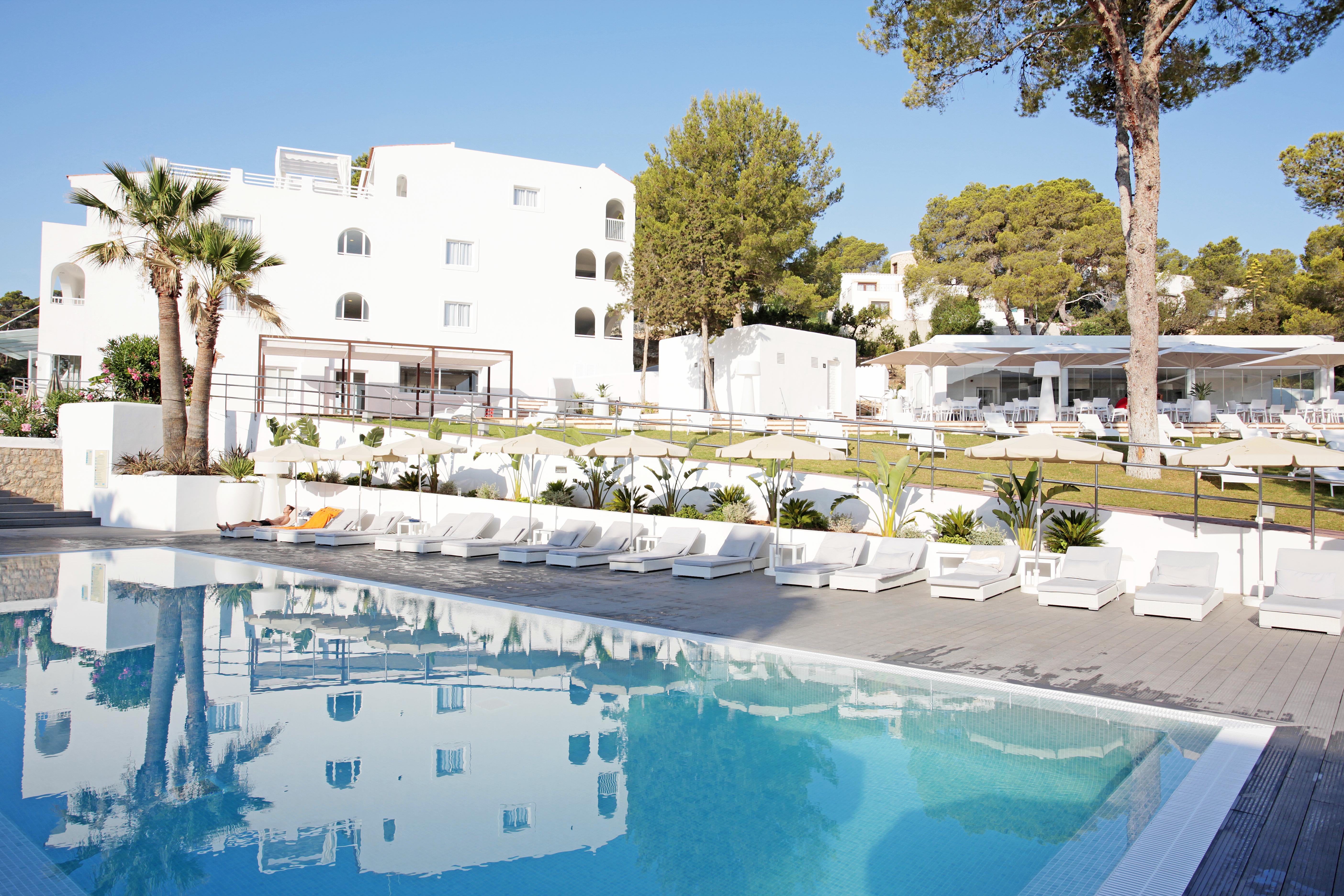 Grupotel Ibiza Beach Resort - Adults Only ポルティナッチ エクステリア 写真